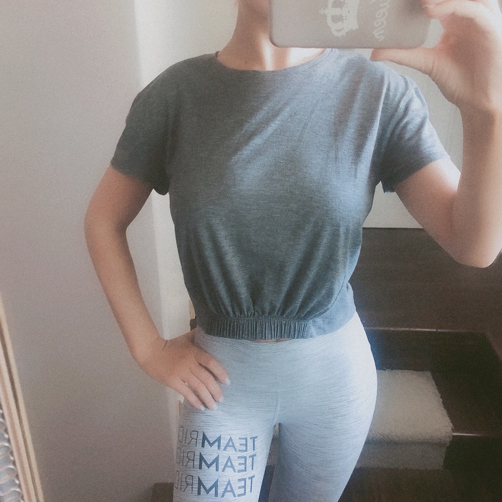 Lululemon crop top